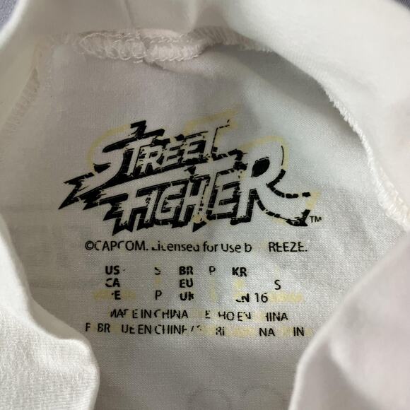 Street Fighter Shirt Womens Small Long Sleeve Crop Top Mock Neck Capcom Graphic - Picture 5 of 9
